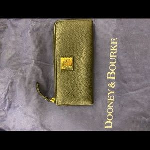Dooney Bourke Pebble Grain Zip Around Wallet